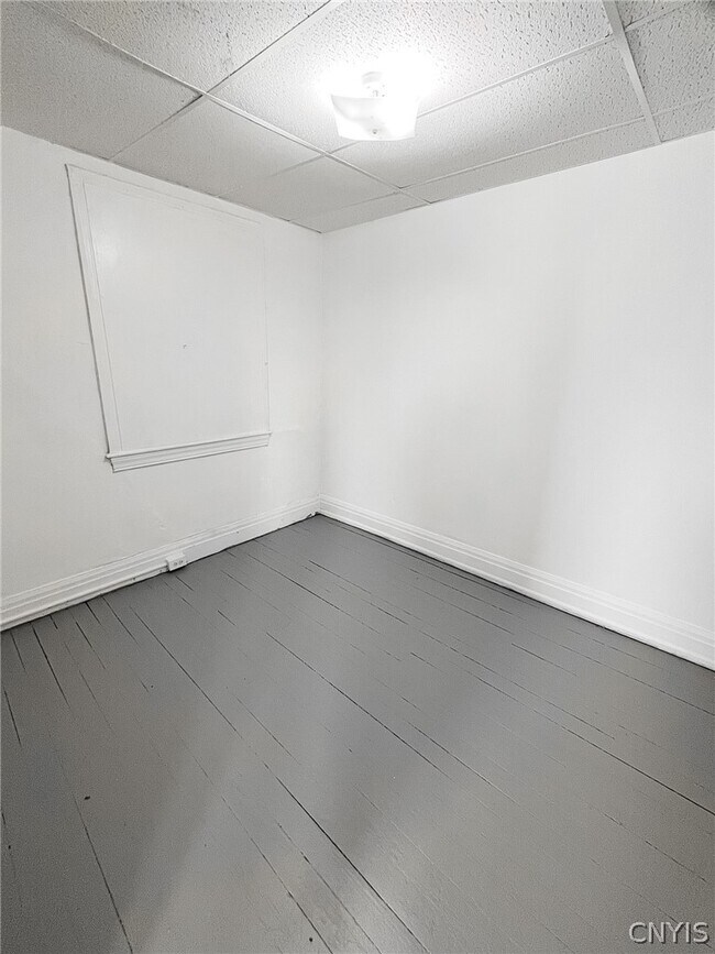 Building Photo - 911 State St