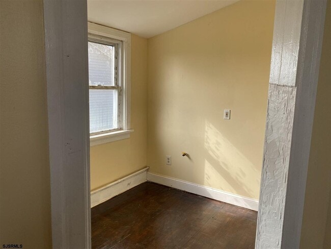 Building Photo - 1416 N Ohio Ave