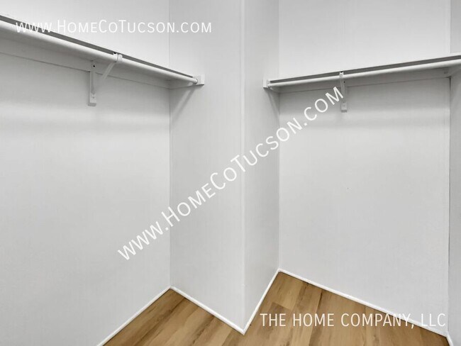 Building Photo - 1591 W Patton St