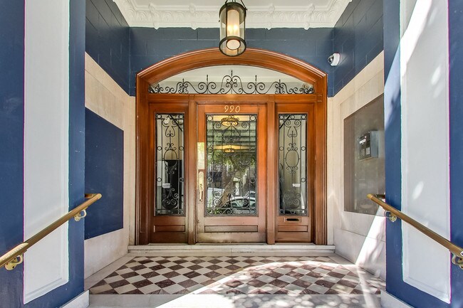 Building Photo - 990 Fulton