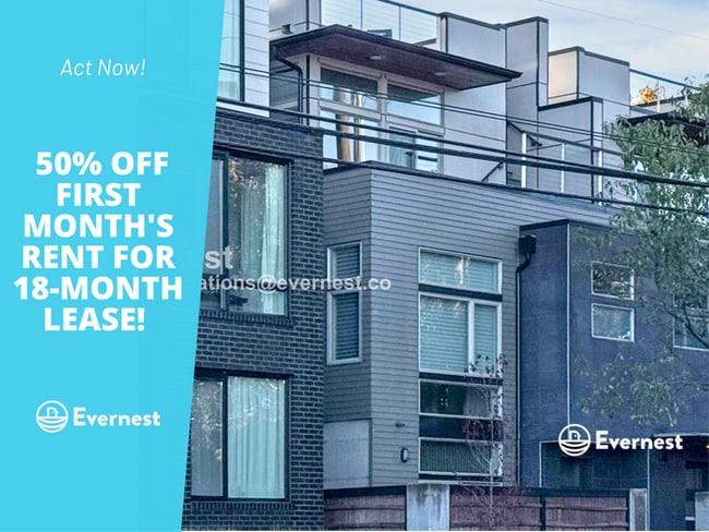 Building Photo - 2618 Eastlake Ave E