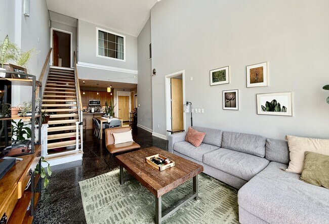 Building Photo - 2608 Erwin Rd