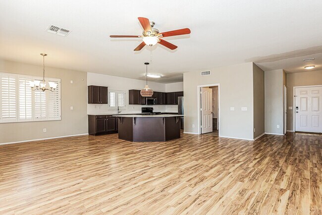 Building Photo - 11231 E Covina Cir