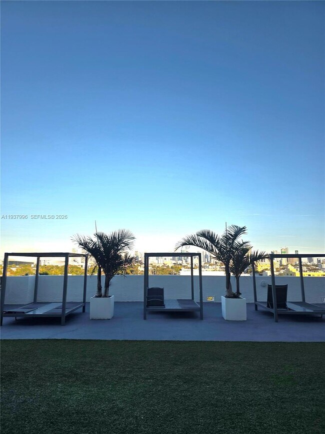 Building Photo - 1 Glen Royal Pkwy