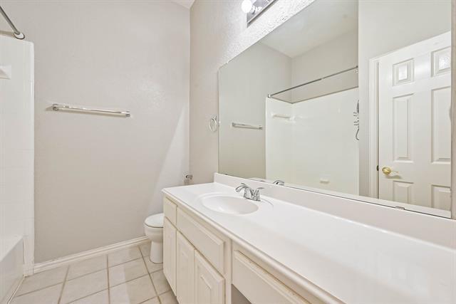 Building Photo - 4310 Mulligan Ave