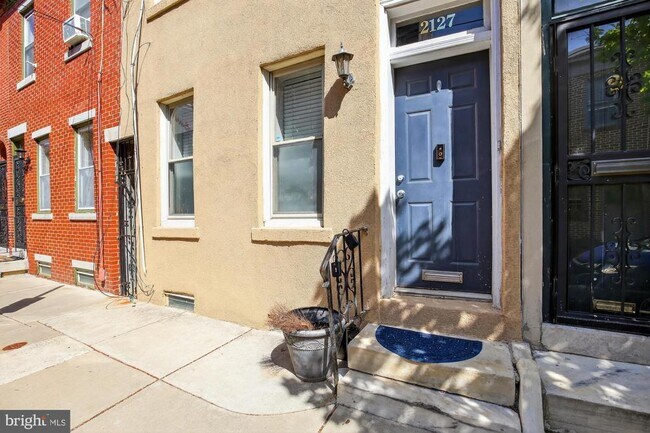 Building Photo - 2127 Kater St