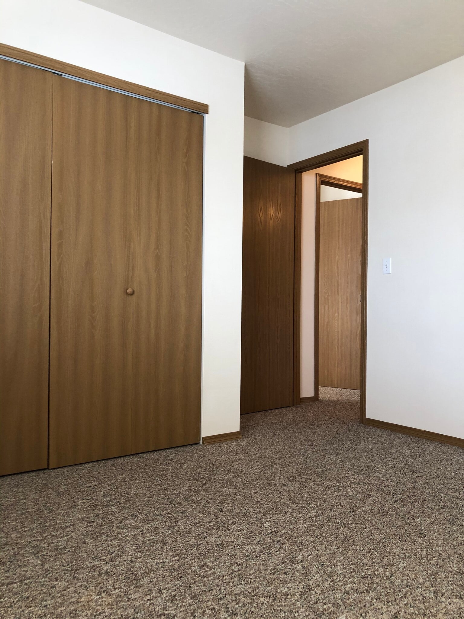 Building Photo - 721 Hobson Ave