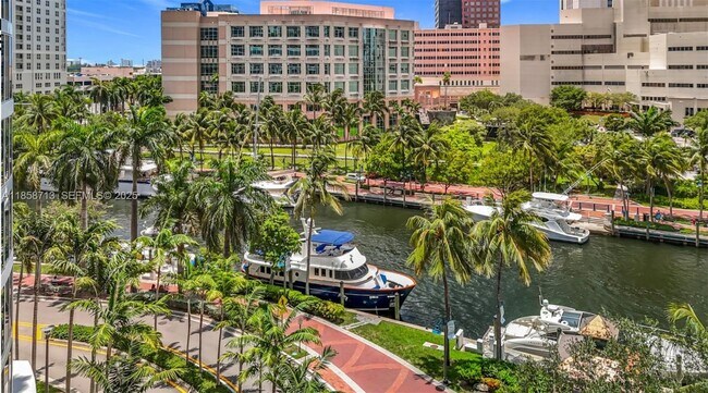 Building Photo - 333 Las Olas Way