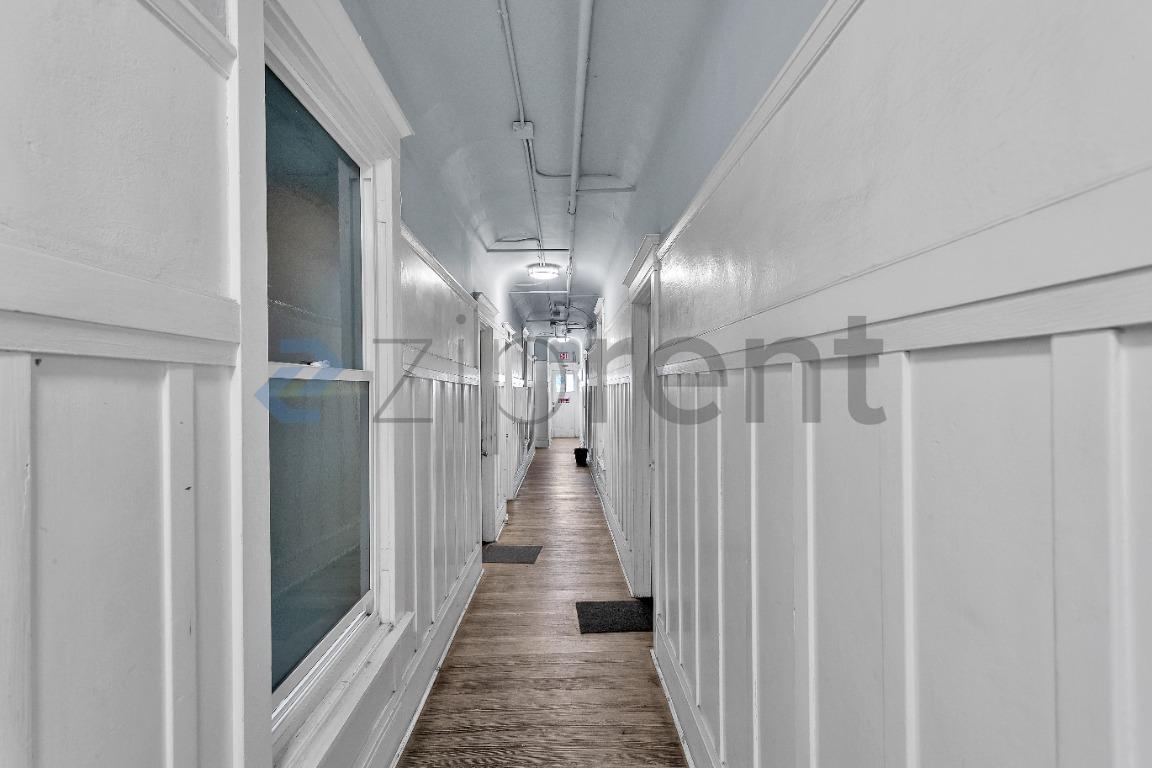 Building Photo - 680 14th St
