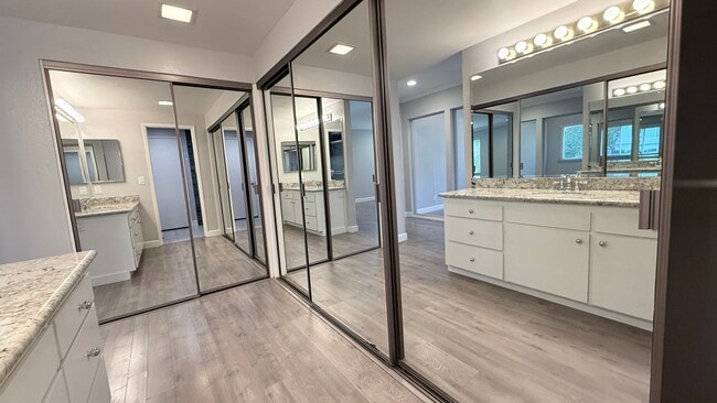 Building Photo - Gorgeous 2BD/2BA, Single-Story TH in Crow Canyon Country Club, Danville- Available NOW!