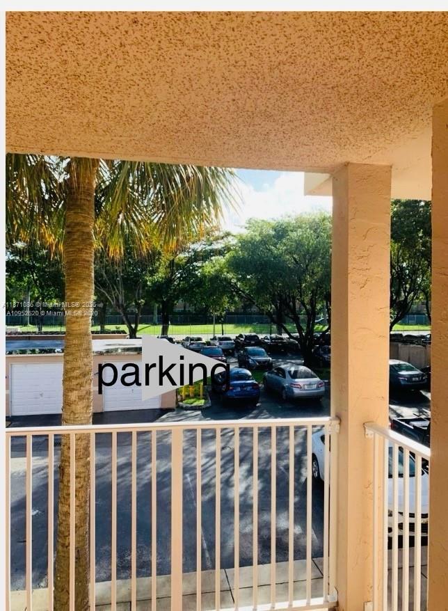 Building Photo - 10450 SW 157th Ct