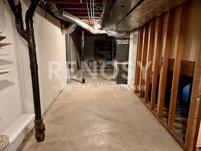 Building Photo - 13808 Frontier Ln