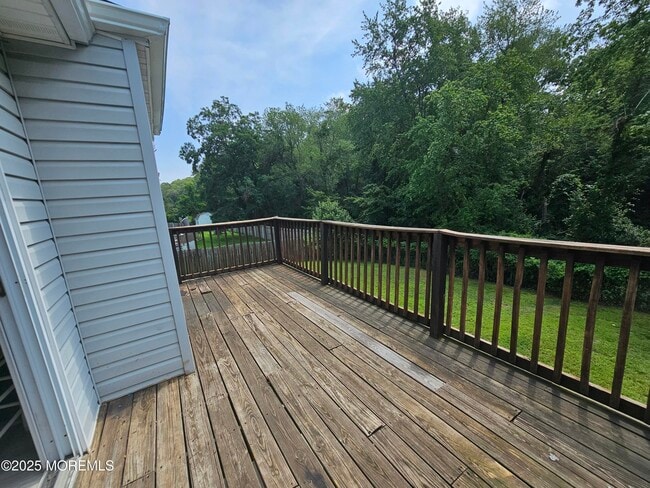 Building Photo - 204 Mill Creek Dr
