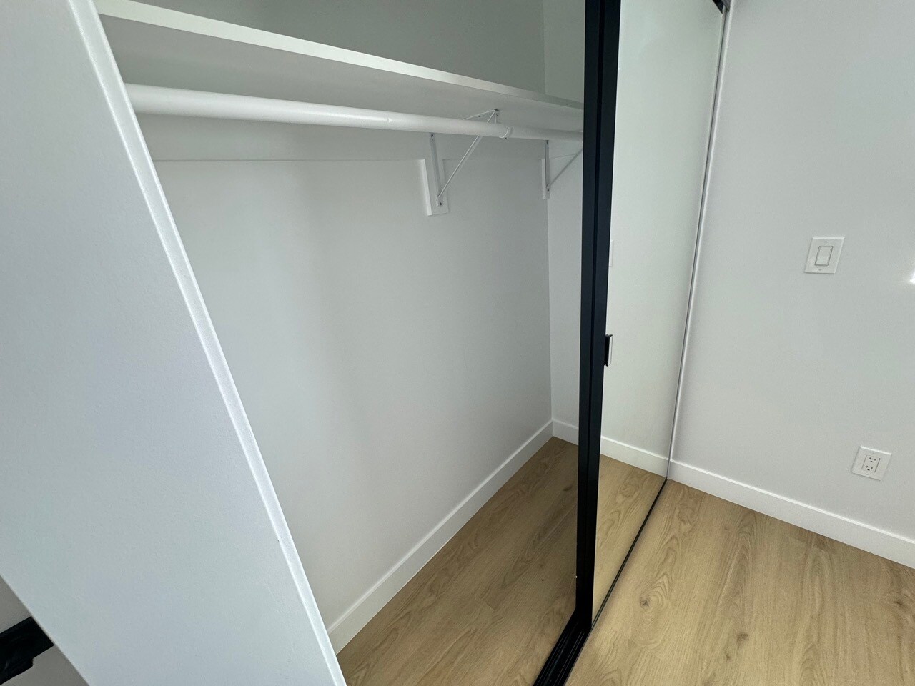 Building Photo - 18509 Burin Ave