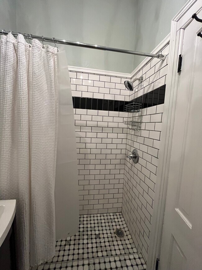 Building Photo - 113 W Wisconsin Ave