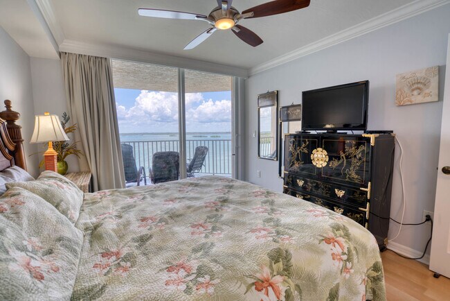 Building Photo - 8771 Estero Blvd
