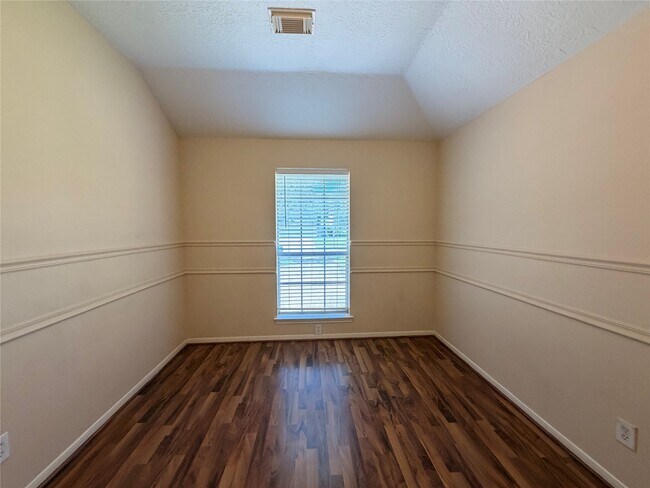 Building Photo - 6518 Smoke Tree Ln