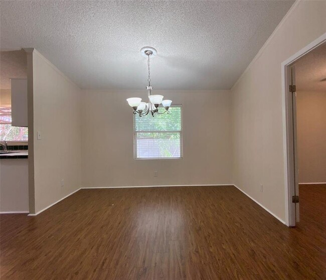 Building Photo - 1301 Lipan Trail