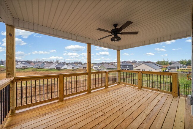 Building Photo - Spacious 3 Bedroom 2 Full Bath Home For Rent Near Dunbar Cave Road!