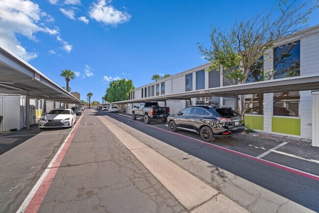 Building Photo - 385 W Pierson St