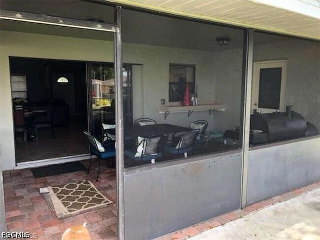 Building Photo - 3604 SW 6th Pl