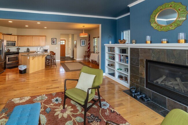 Building Photo - 2158 SW 36th Ct