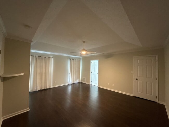 Building Photo - T.R. Lawing Realty Property