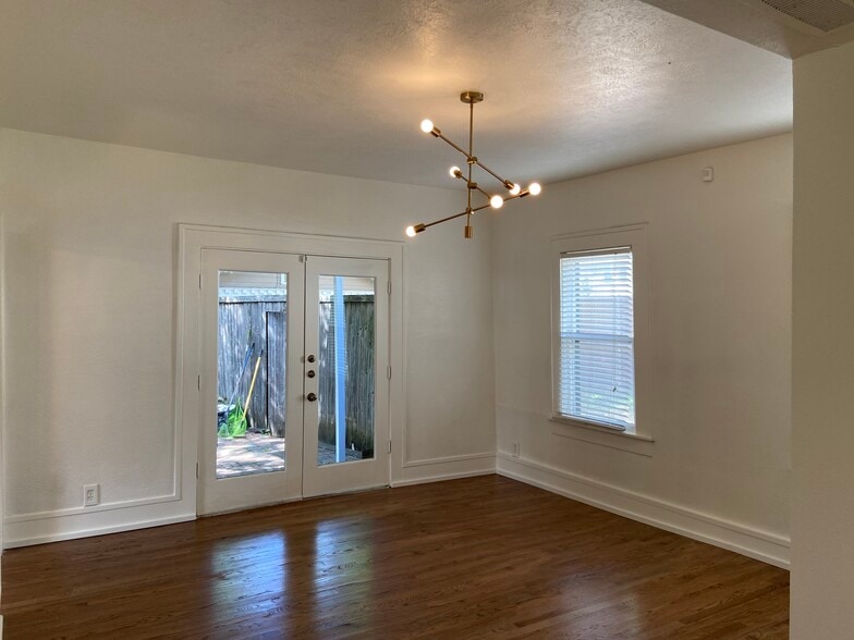 Dining Room - 5519 Miller Ave