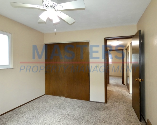 Building Photo - 135 Edgewood Dr