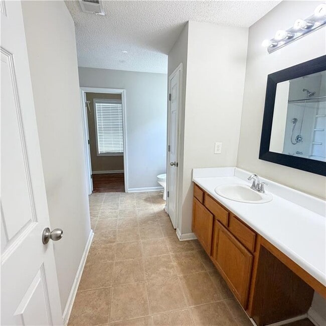 Building Photo - 153 Greystone Cir