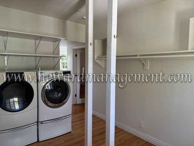 Building Photo - Private and Cozy 4 Bedroom Home located in...