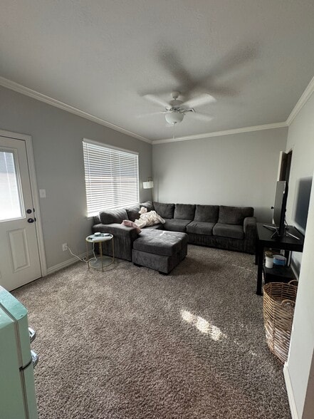 Building Photo - 6999 Halter Loop