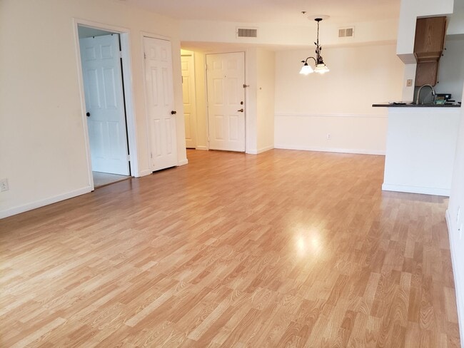 Building Photo - 3311 Wyndham Cir