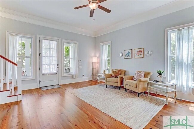 Building Photo - 4 BED | 2.5 BATH | PRIVATE OFF-STREET PARKING | OUTDOOR PATIO | WALK TO GARVIN HALL