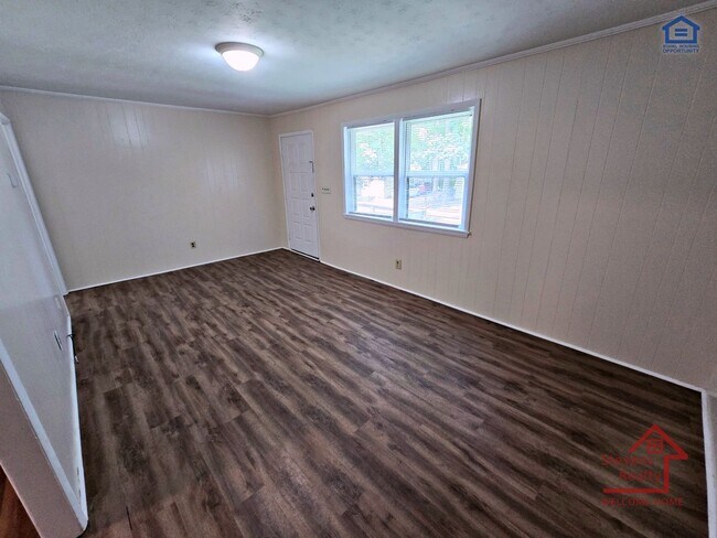 Building Photo - 307 C C Camp Rd