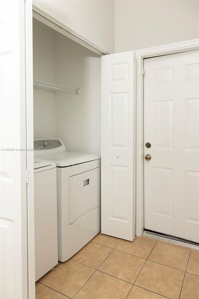 Building Photo - 5662 Enclave Pl