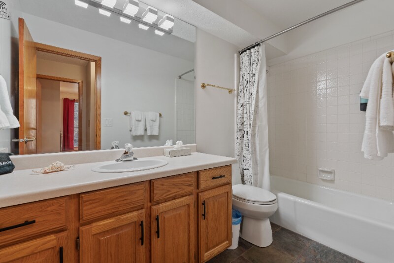 Building Photo - 6532 S Heughs Canyon Way