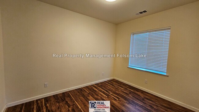 Building Photo - El Dorado Hills Home + Detached Cottage | Solar | 3-Car Garage | Private Backyard