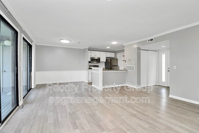 Building Photo - 10971 Harrowfield Rd