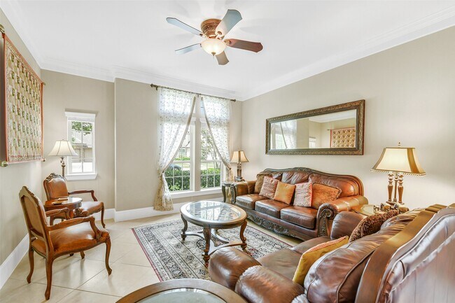 Building Photo - 28606 Rolling Ridge Dr