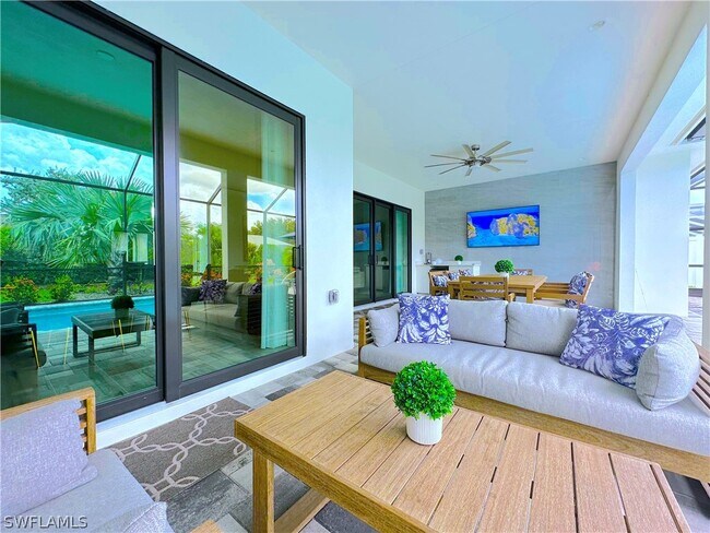 Building Photo - 14 Willoughby Dr