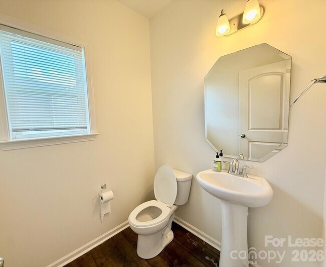 Building Photo - 4909 Grace View Dr