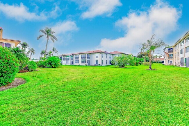 Building Photo - 10280 Imperial Point Dr W