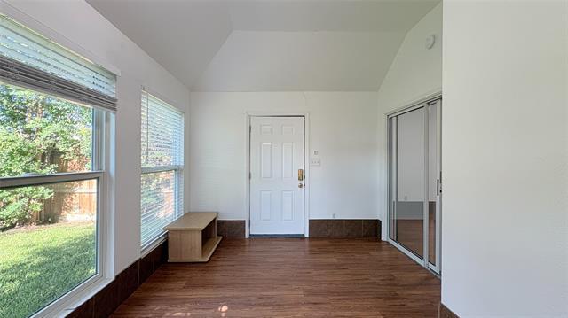 Building Photo - 1164 Pleasant Oaks Dr