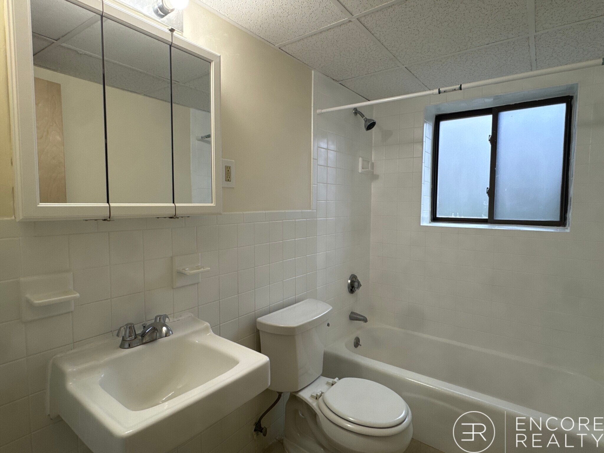 Building Photo - 15 Chester St