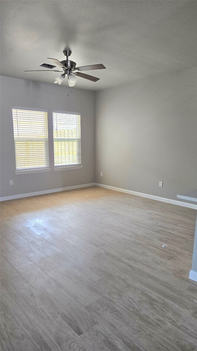 Building Photo - 3710 Harmony Ln