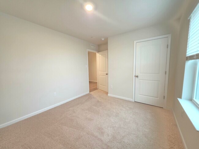 Building Photo - 1105 Albritton Ln