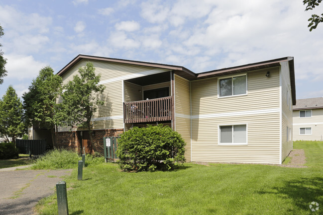 Building Photo - Sarah Lane Court