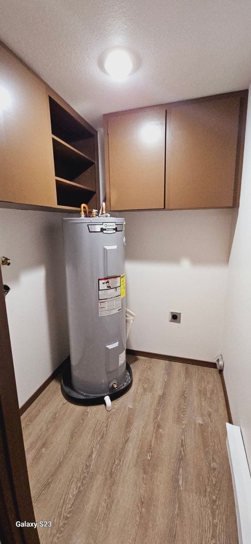 Building Photo - APPLICATION PENDING - Puyallup 2bed/1.5 ba...
