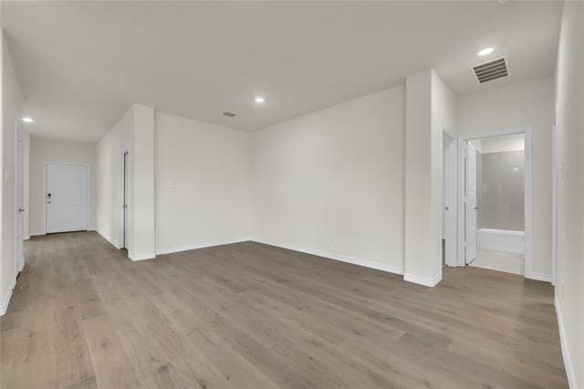 Building Photo - 2044 Hearn Dr